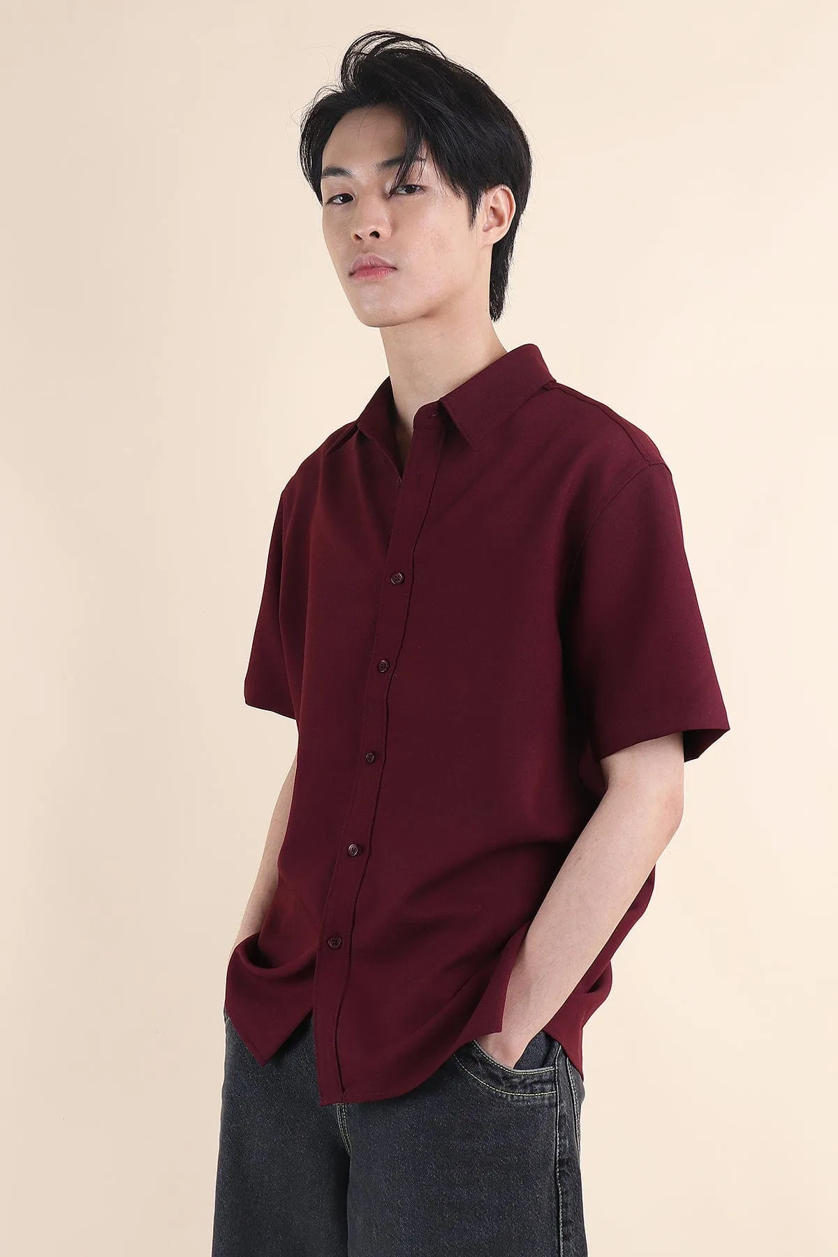 CALLAN BUTTON UP COLLAR SHIRT IN WINE