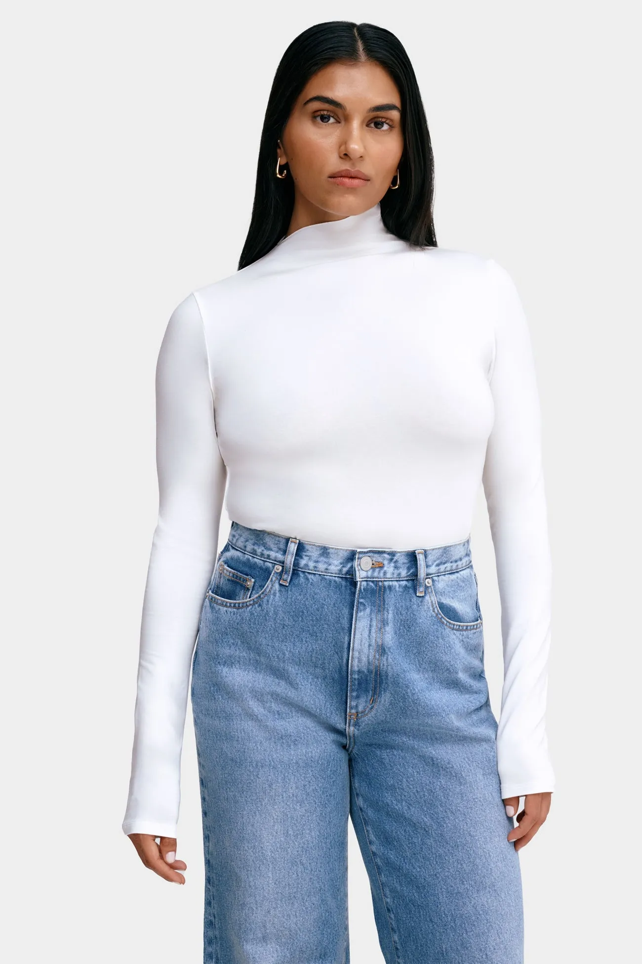 Sure, Id be happy to help optimize the title. To do that effectively, Id need a bit more information about the product itself, such as its features, materials, style, and intended use. Could you please provide more details about the Ilana Top?