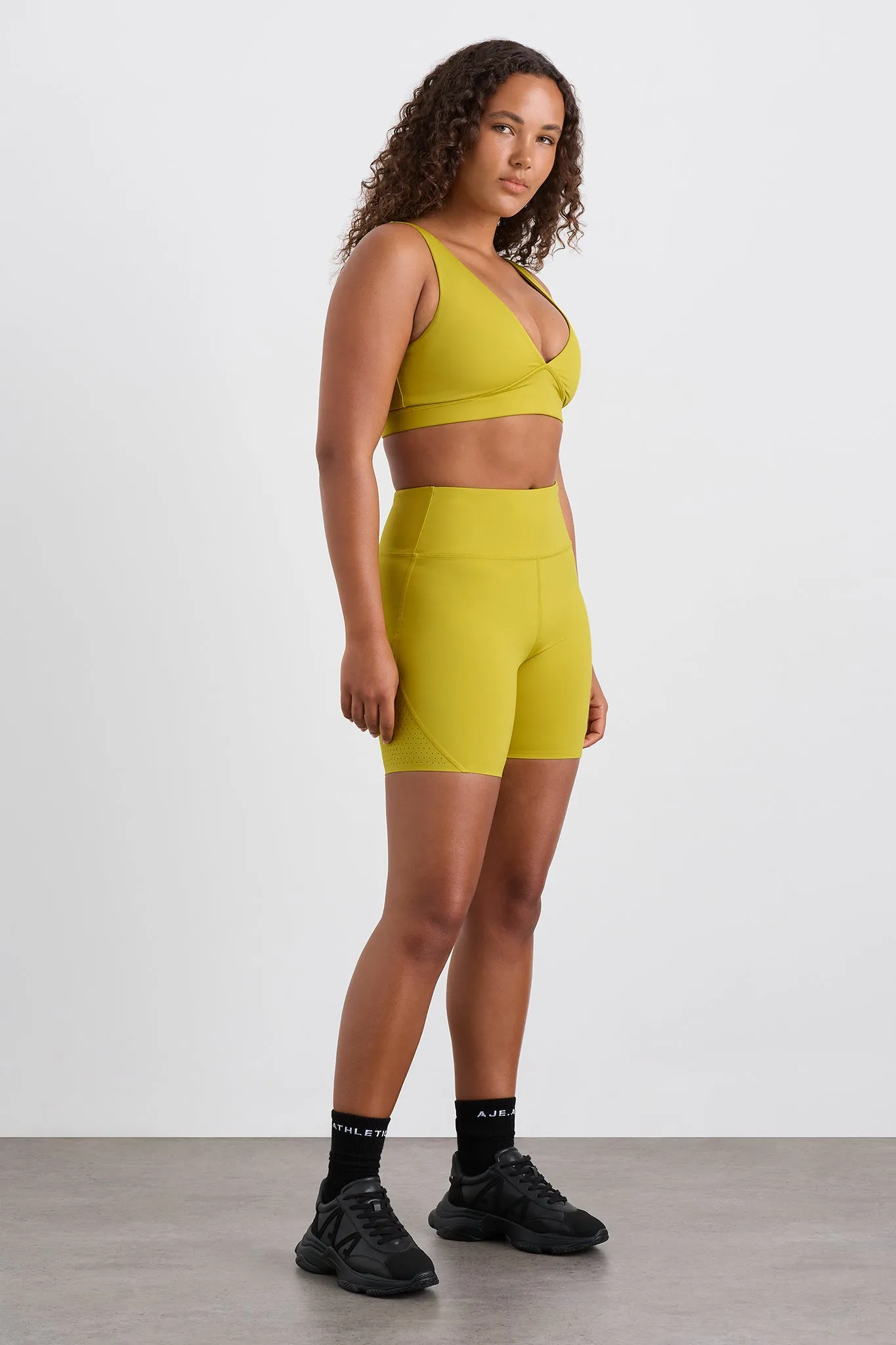 Perforated Hem Mid Length Short 601